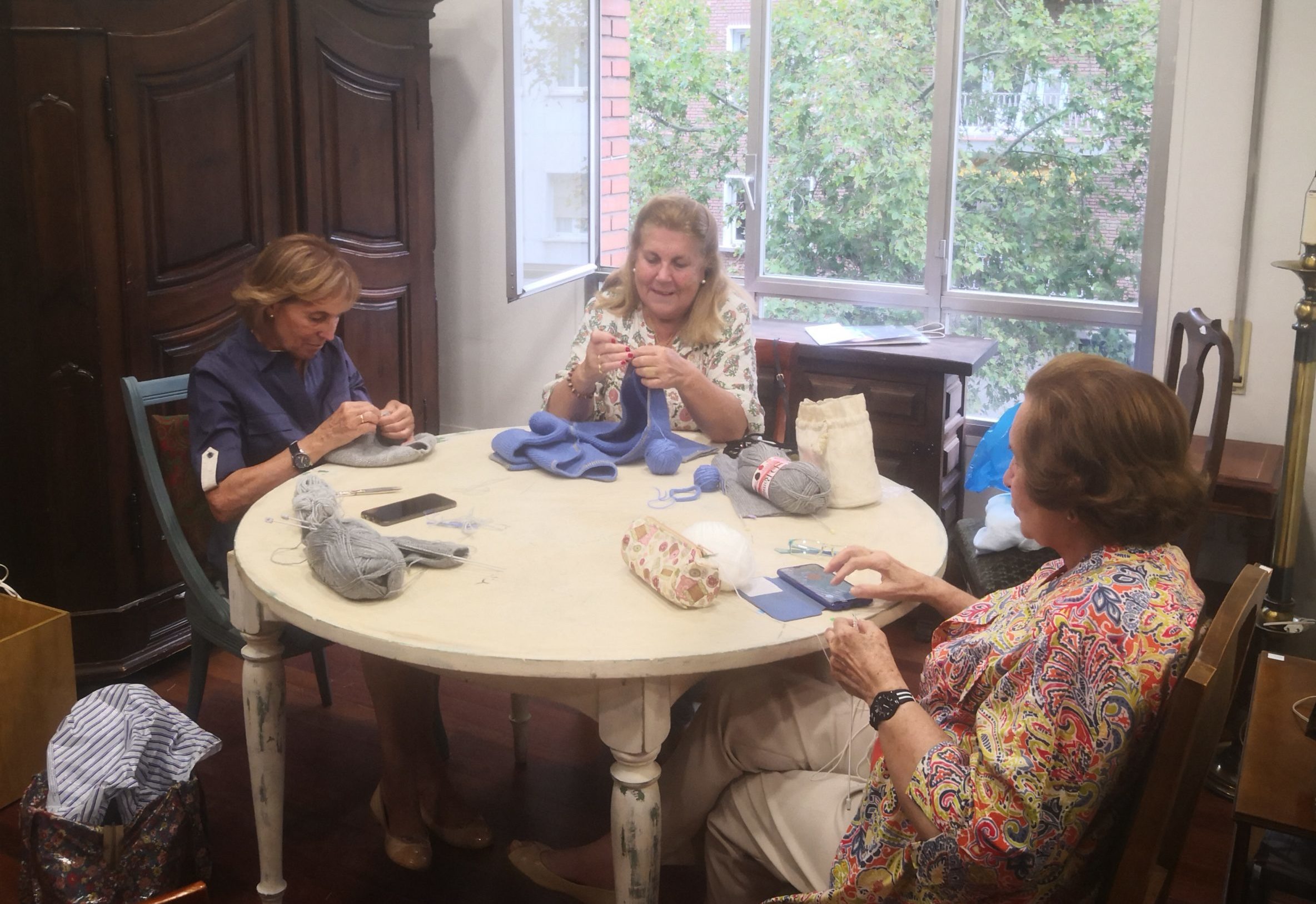 Rosa, Lourdes y María Teresa, voluntarias del PAS.