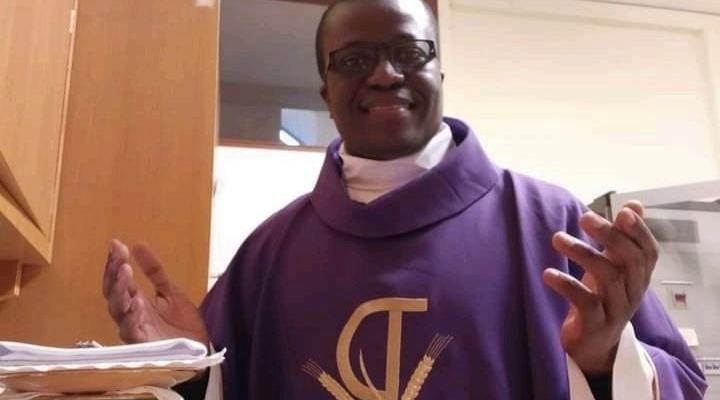 Don Mwamba, a vocation that is the fruit of the priceless dedication of the missionaries in Africa - Priest of Zambia - CARF