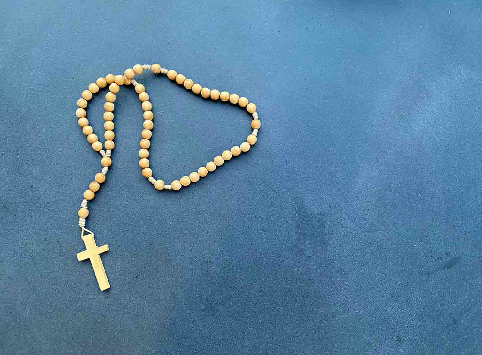 Praying the Holy Rosary for priestly vocations