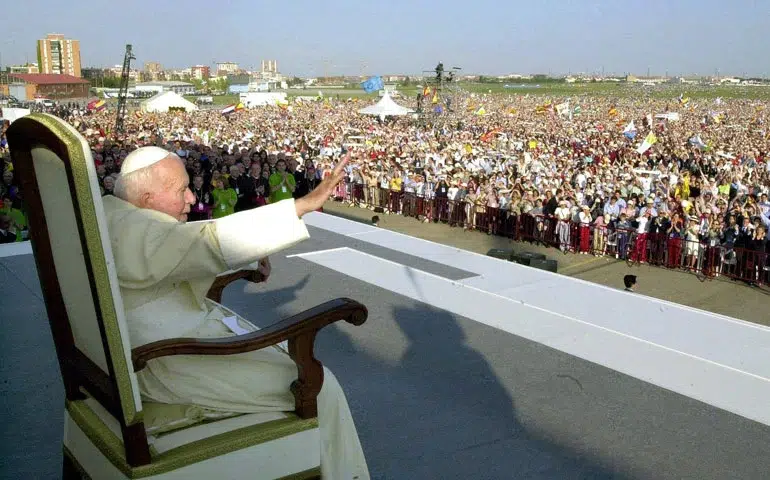 San Juan Pablo II jóvenes llamada de Dios en Cuatro Vientos en el año 2003