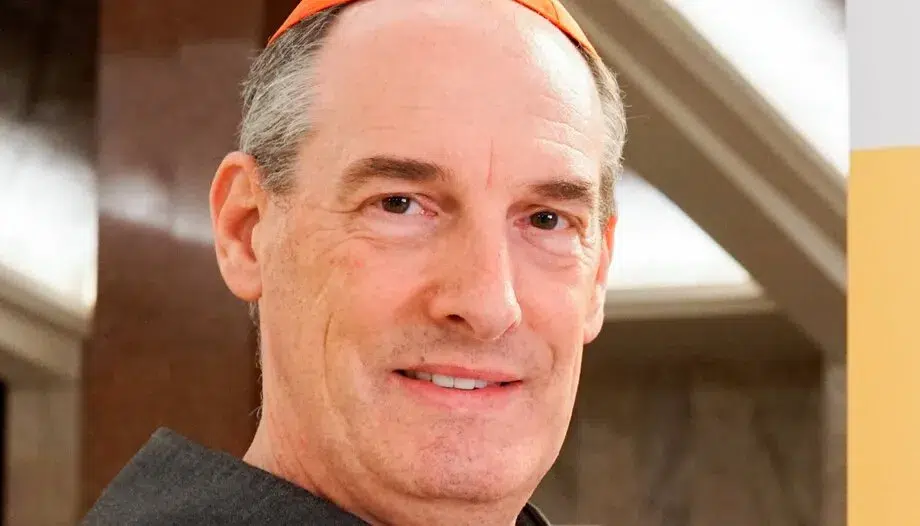 Cardenal Bustillo: “ Los sacerdotes tienen que cuidar la salud y la alegría”