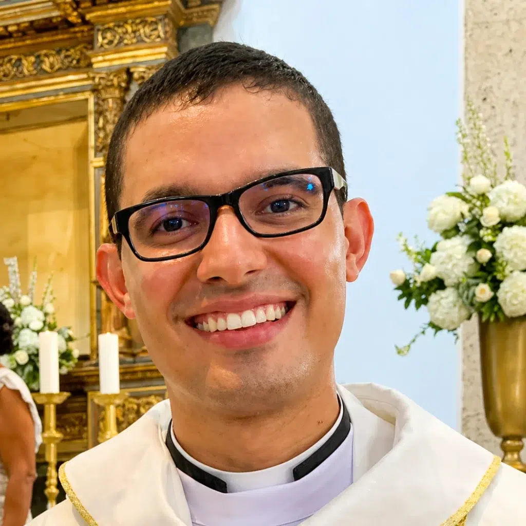 La alegría de ser sacerdote, Hernando José Bello, Colombia.