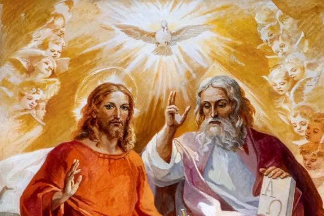 Sant&iacute;sima Trinidad represntada por la figura de Dios, Jesucristo y Esp&iacute;ritu Santo
