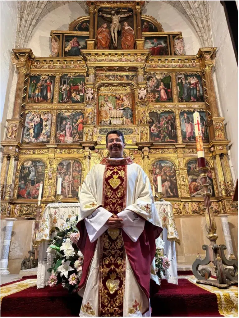 Misa del primer año de ordenación en la iglesia de la Purificación de Elcano