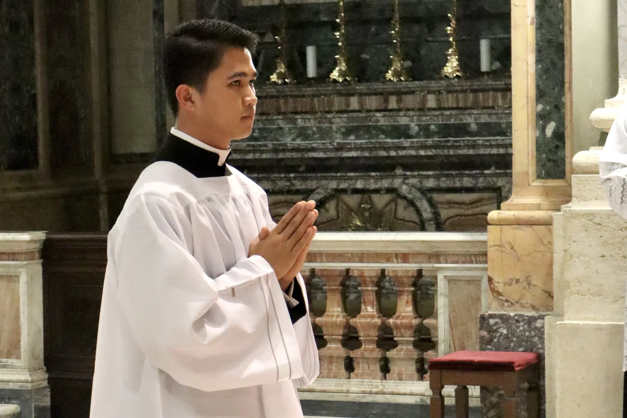 Jovan-Roma-Seminarista-Filipinas-Misa-Dios