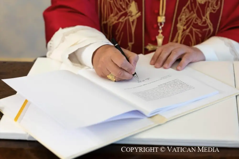 Carta Encíclica de Su Santidad León XIV Magnifica Humanitas